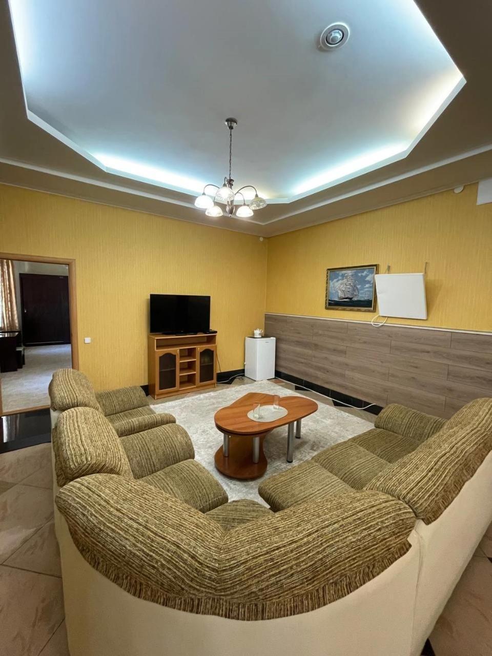Shanyrak Hotel Temirtau المظهر الخارجي الصورة
